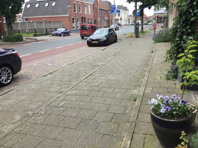 De grijze steenmassa